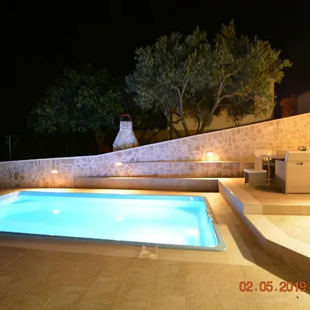 Dreamlodge - Luxe Dalmatian Villa, Private Pool, Parking, Mooring, Breathtaking Sea & Mountain View, At 150 M From Idyllic Private * Rogač