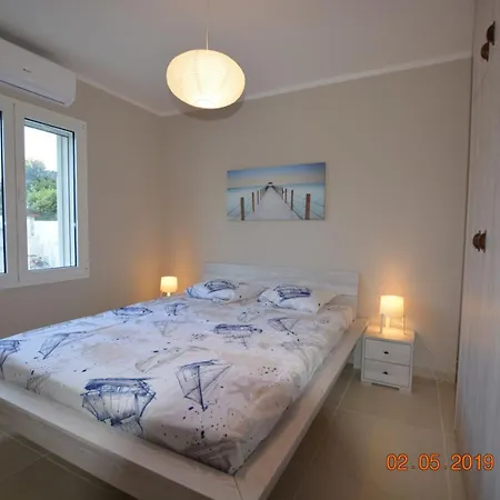 Sealodge: Luxurious Beachfront With Private Pool And Sea Views *