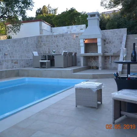 Dreamlodge - Luxe Dalmatian Villa, Private Pool, Parking, Mooring, Breathtaking Sea & Mountain View, At 150 M From Idyllic Private * Rogač