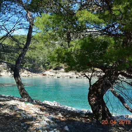 Dreamlodge - Luxe Dalmatian Villa, Private Pool, Parking, Mooring, Breathtaking Sea & Mountain View, At 150 M From Idyllic Private