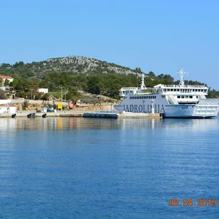 Dreamlodge - Luxe Dalmatian Villa, Private Pool, Parking, Mooring, Breathtaking Sea & Mountain View, At 150 M From Idyllic Private Rogač