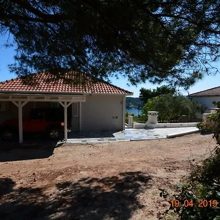 Dreamlodge - Luxe Dalmatian Villa, Private Pool, Parking, Mooring, Breathtaking Sea & Mountain View, At 150 M From Idyllic Private *