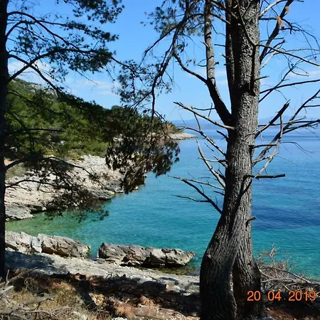 Dreamlodge - Luxe Dalmatian Villa, Private Pool, Parking, Mooring, Breathtaking Sea & Mountain View, At 150 M From Idyllic Private Rogač