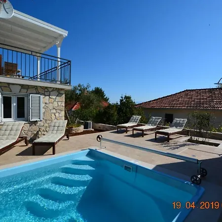 Dreamlodge - Luxe Dalmatian Villa, Private Pool, Parking, Mooring, Breathtaking Sea & Mountain View, At 150 M From Idyllic Private *