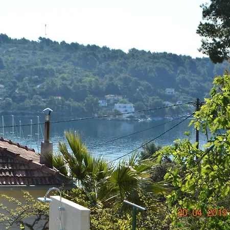 Dreamlodge - Luxe Dalmatian Villa, Private Pool, Parking, Mooring, Breathtaking Sea & Mountain View, At 150 M From Idyllic Private Villa Rogač