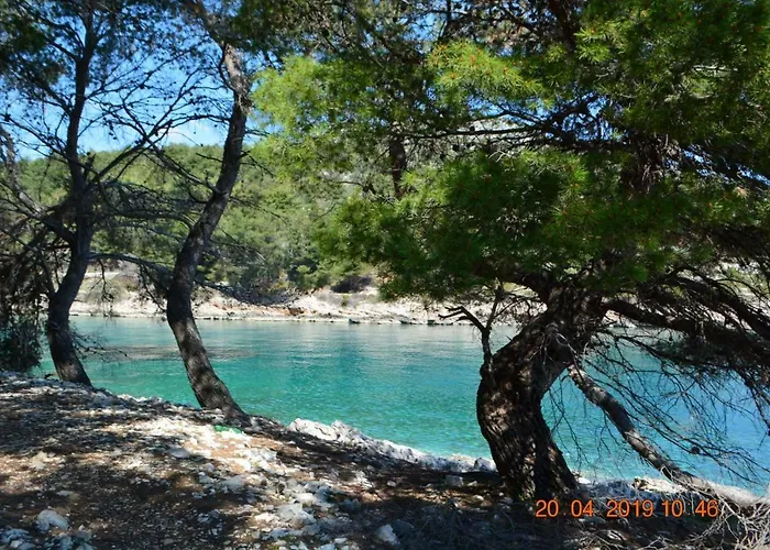 Dreamlodge - Luxe Dalmatian Villa, Private Pool, Parking, Mooring, Breathtaking Sea & Mountain View, At 150 M From Idyllic Private