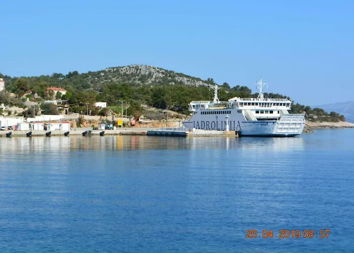 Dreamlodge - Luxe Dalmatian Villa, Private Pool, Parking, Mooring, Breathtaking Sea & Mountain View, At 150 M From Idyllic Private Rogač