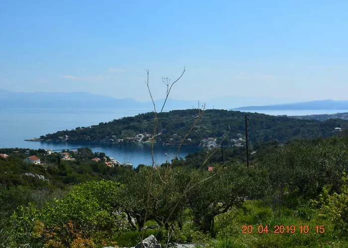 וילה Dreamlodge - Luxe Dalmatian Villa, Private Pool, Parking, Mooring, Breathtaking Sea & Mountain View, At 150 M From Idyllic Private Rogač