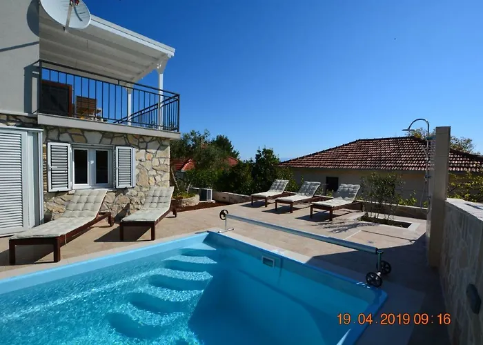 Dreamlodge - Luxe Dalmatian Villa, Private Pool, Parking, Mooring, Breathtaking Sea & Mountain View, At 150 M From Idyllic Private *