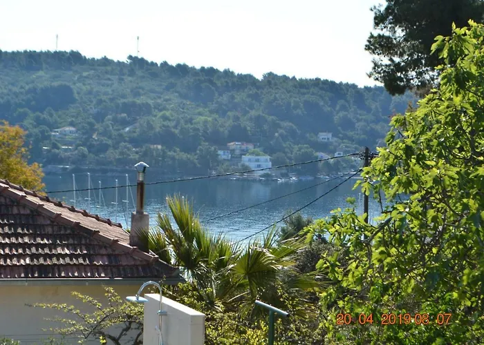 Dreamlodge - Luxe Dalmatian Villa, Private Pool, Parking, Mooring, Breathtaking Sea & Mountain View, At 150 M From Idyllic Private וילה Rogač